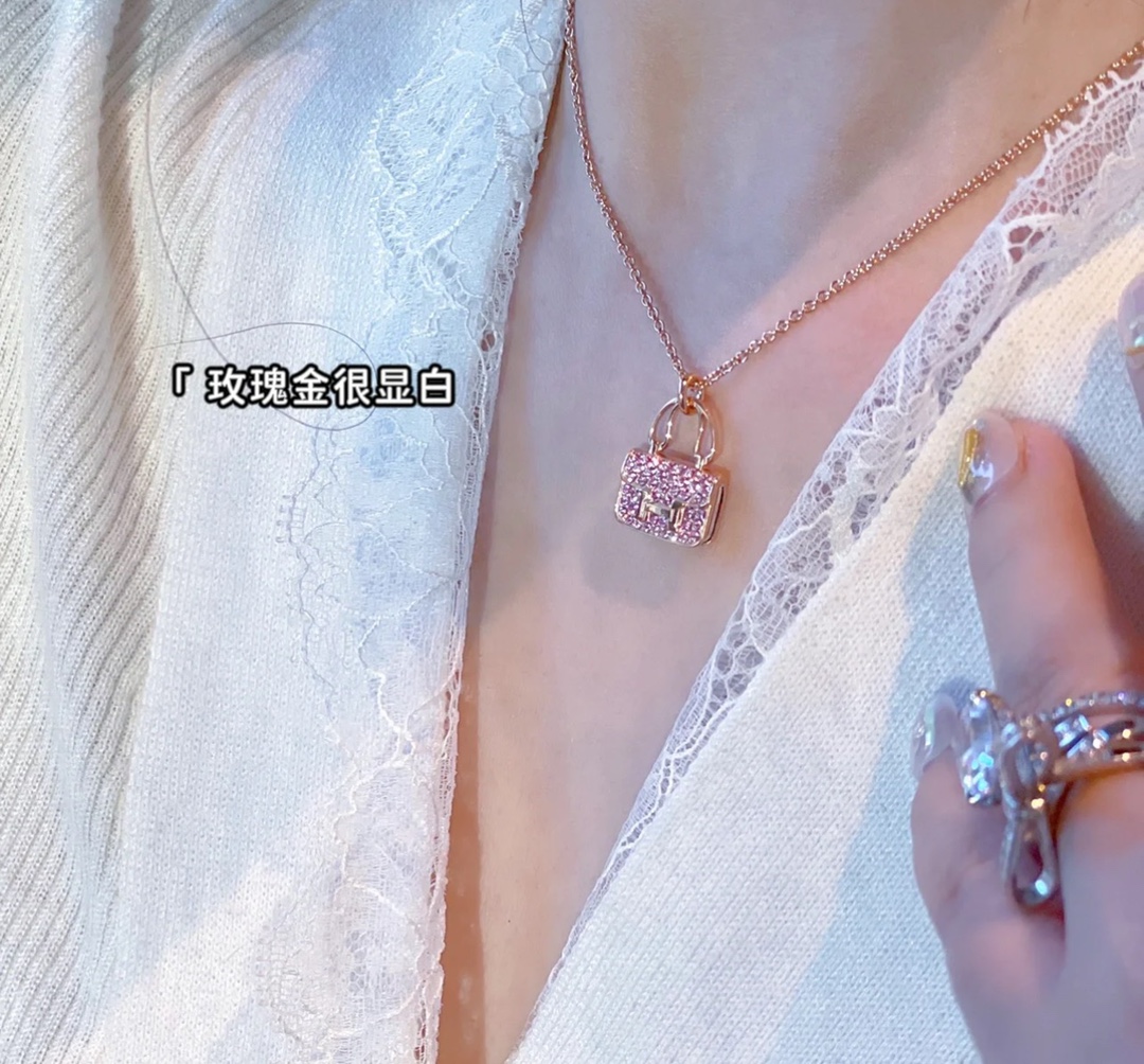 Hermes necklace