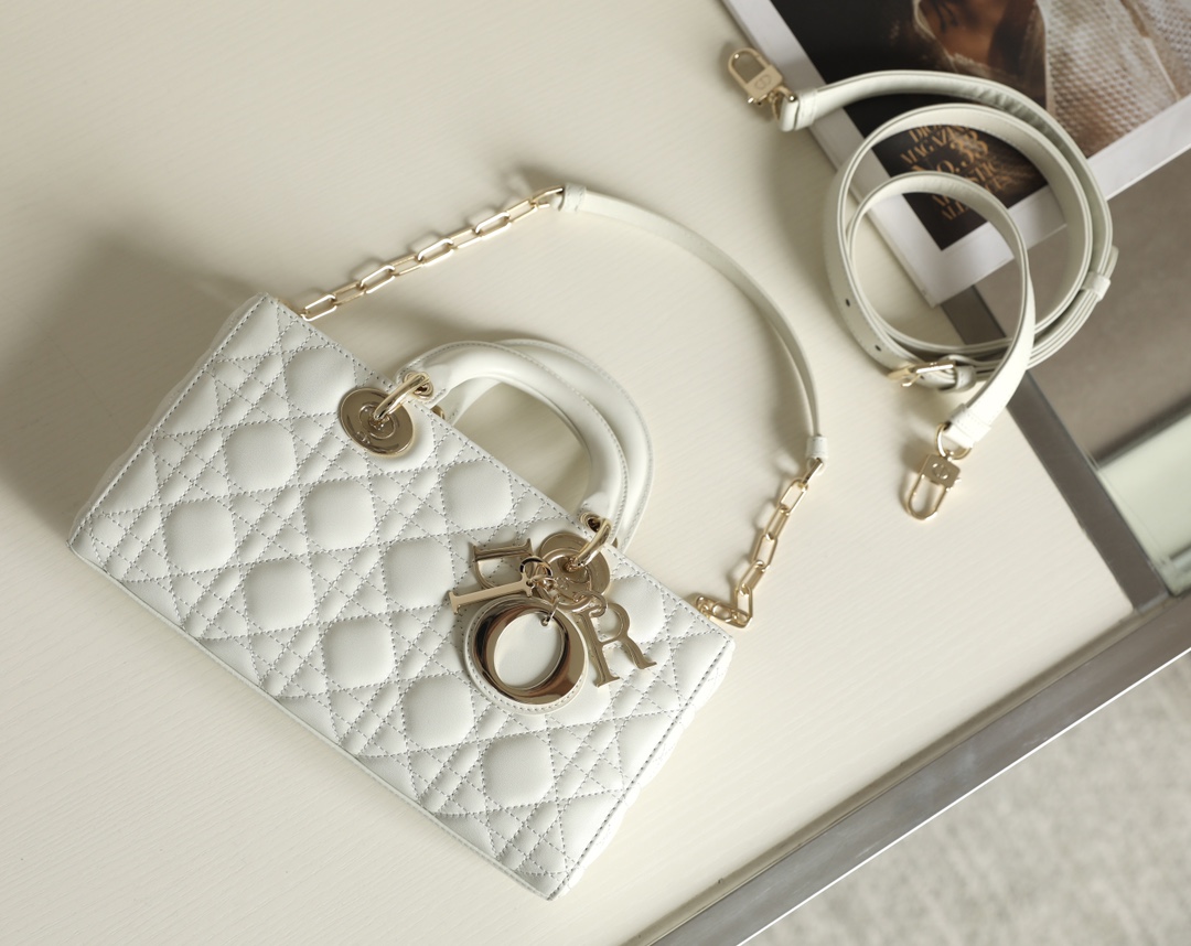 Dior Lady D-Joy is a classic style of the Goliath Bible