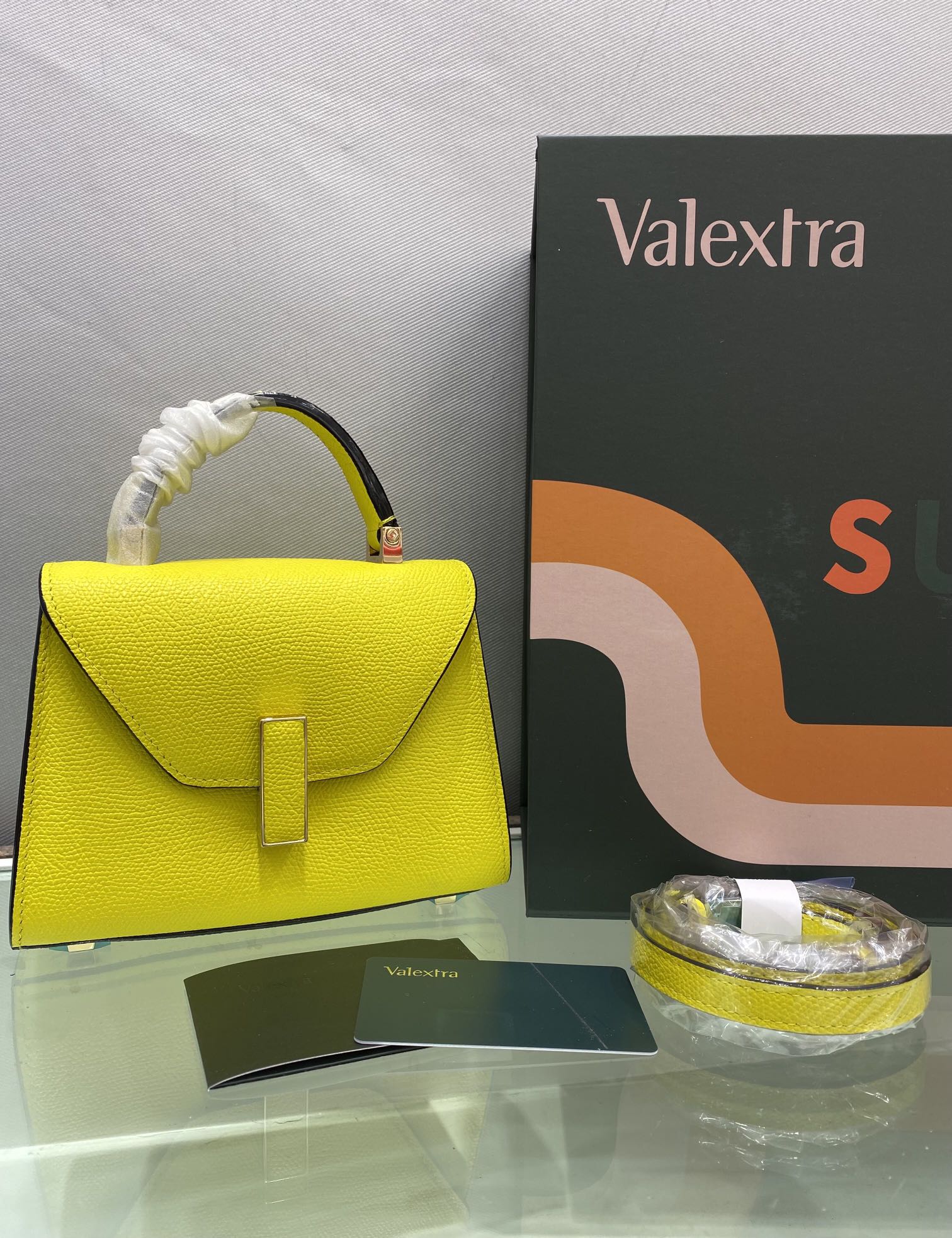 VALEXTRA Valextra