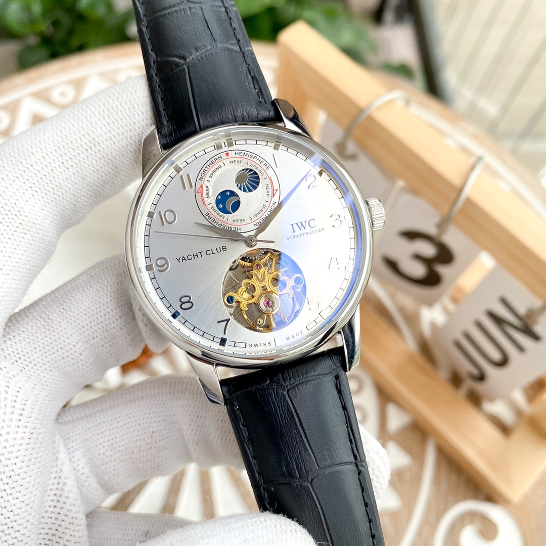 IWC- Fine men's watches Fully automatic mechanical movement, top 316 steel case and strap