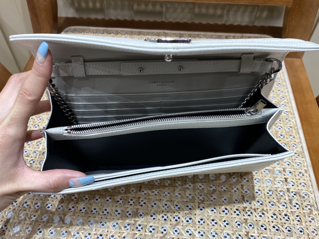 SAINT LAURENT 𝑴𝒐𝒏𝒐𝒈𝒓𝒂𝒎 𝑾𝒐𝒄  #377828