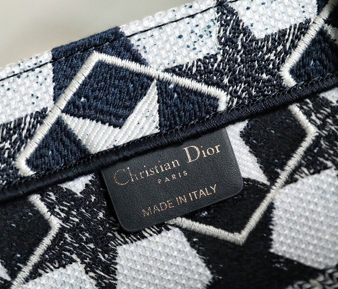 DIOR TOTE blue small five stars