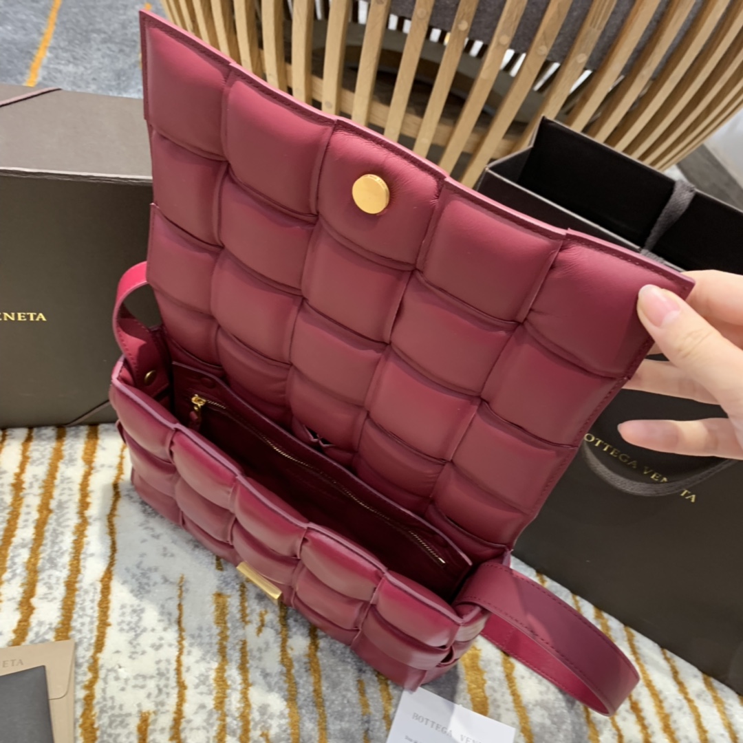 Bottega Veneta  PADDED  CASSETTE #591970