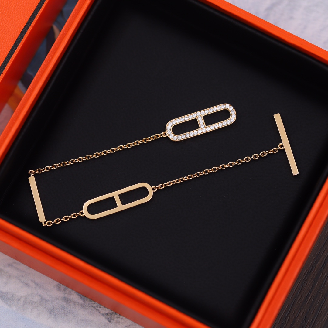 Hermes bracelet