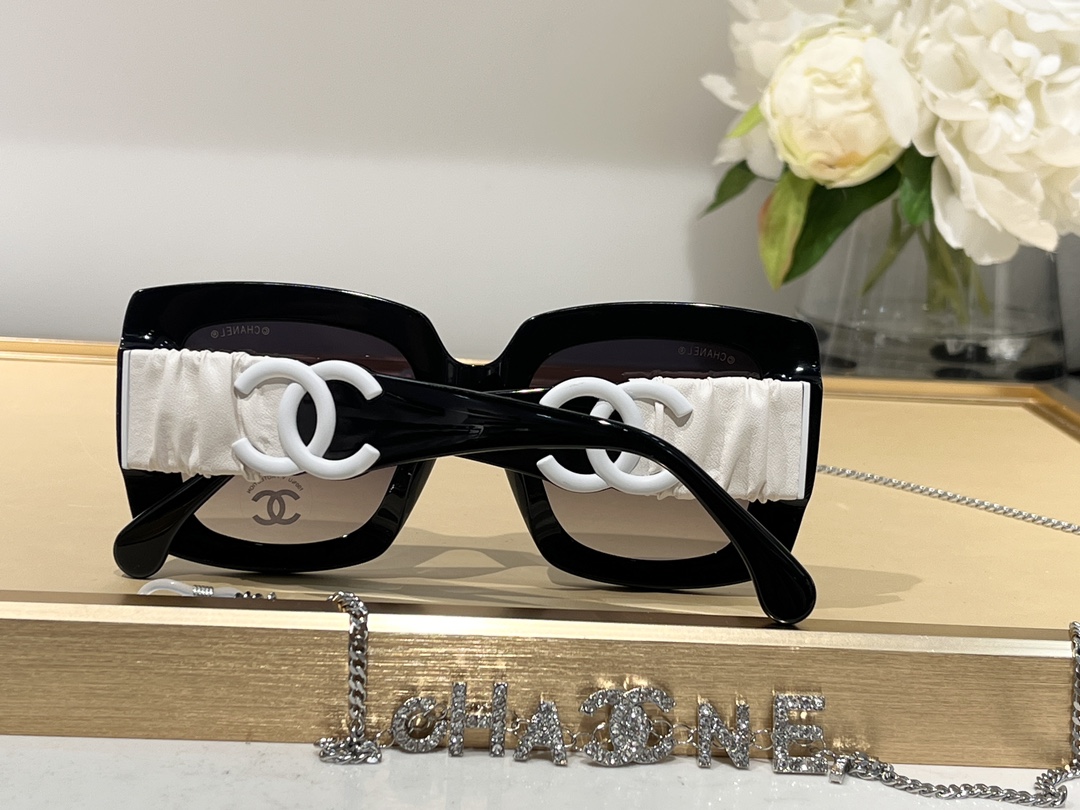 CHANEL* 5474 diamond chain version Size:52-21-145✔️With chain