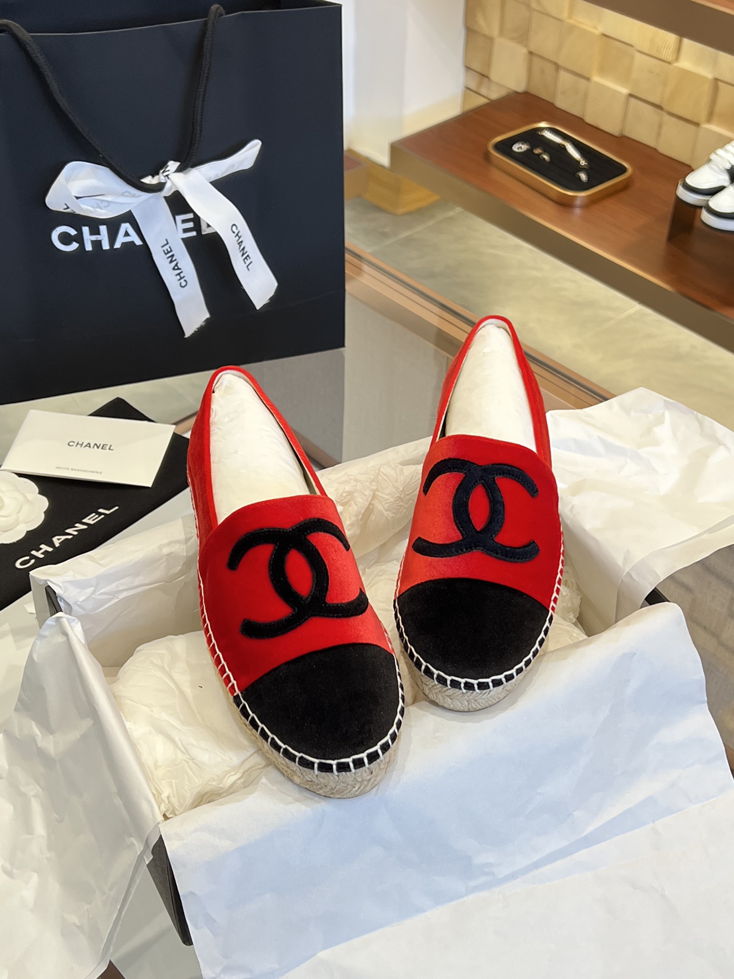 CHANEL fisherman shoes Chanel classic version of the original injection of rubber translucent rubber original color hemp sole