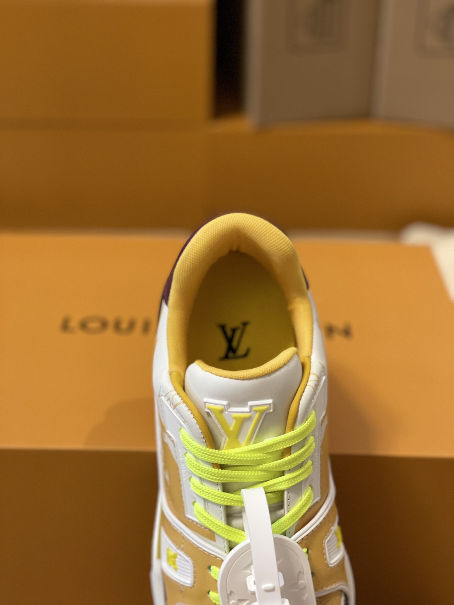 Louis Vuitton Trainer sneakers for couples, style number 1AA373