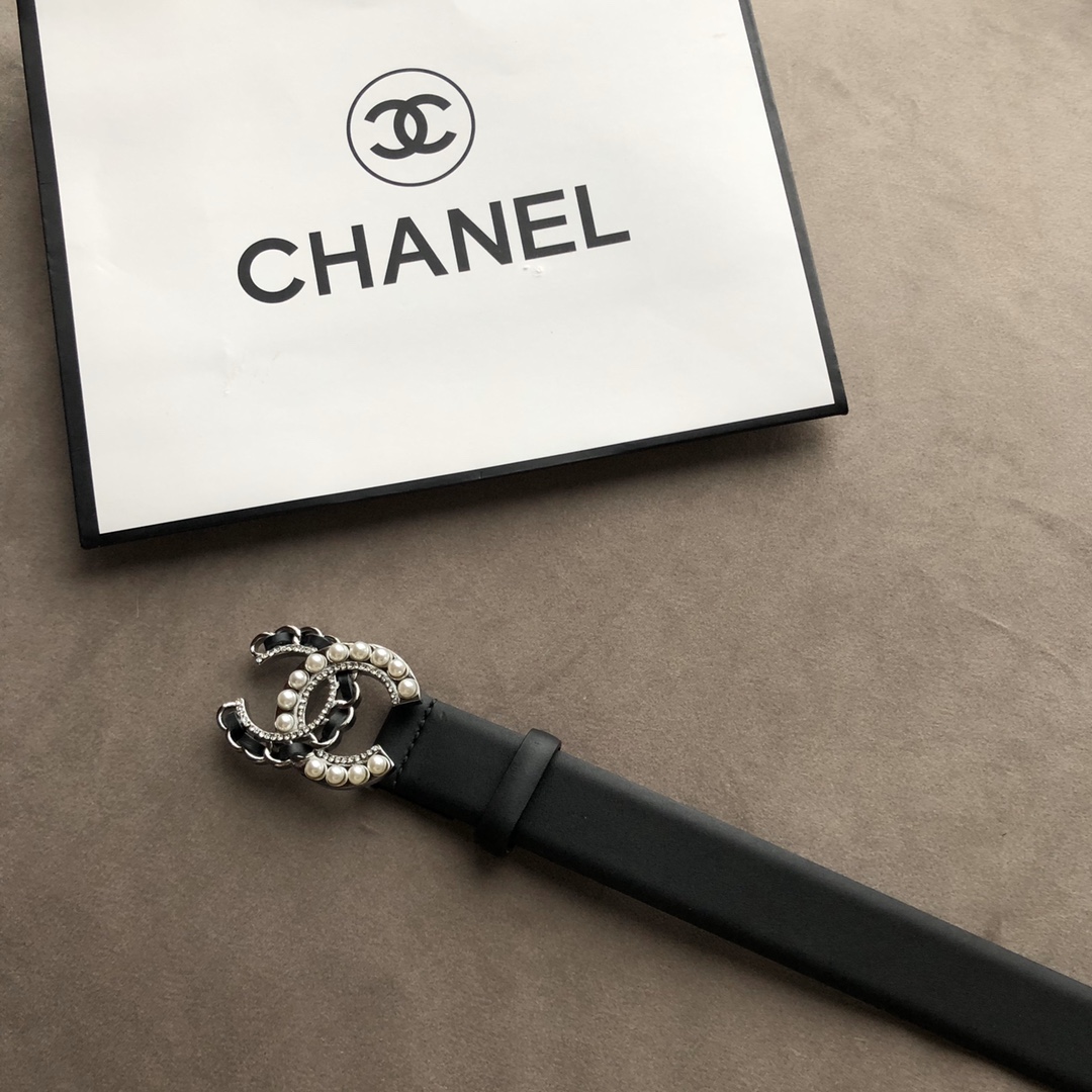 𝗖𝗛𝗔𝗡𝗘𝗟 Women's Belts