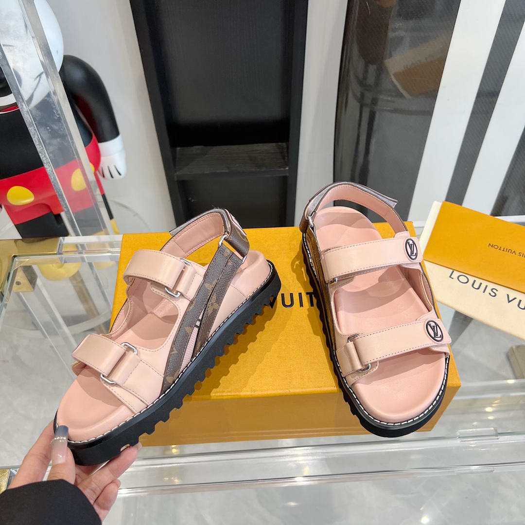 Louis Vuitton 2023 spring and summer beach sandals