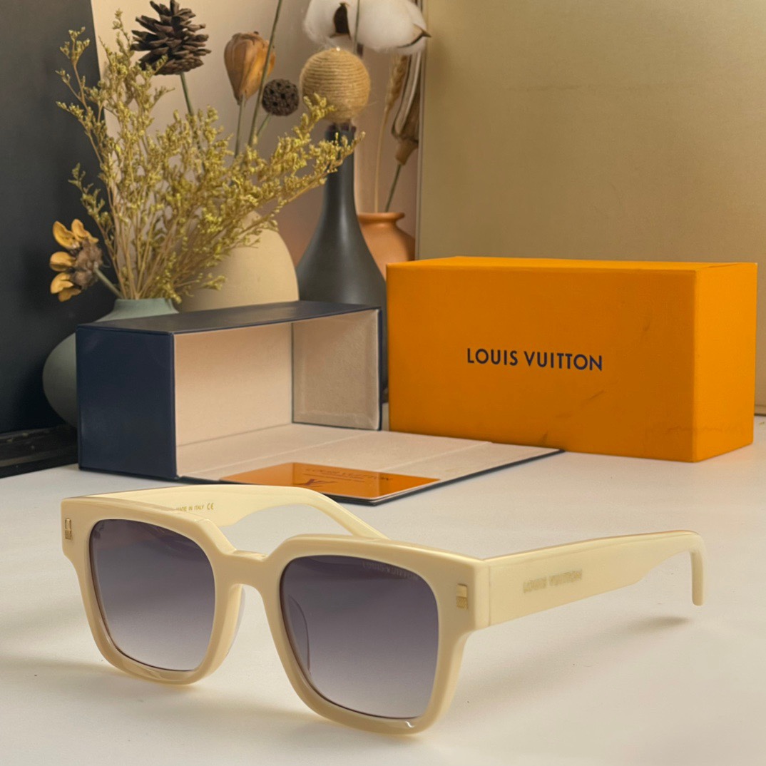 LOUIS VUITTON MODEL:Z1597E