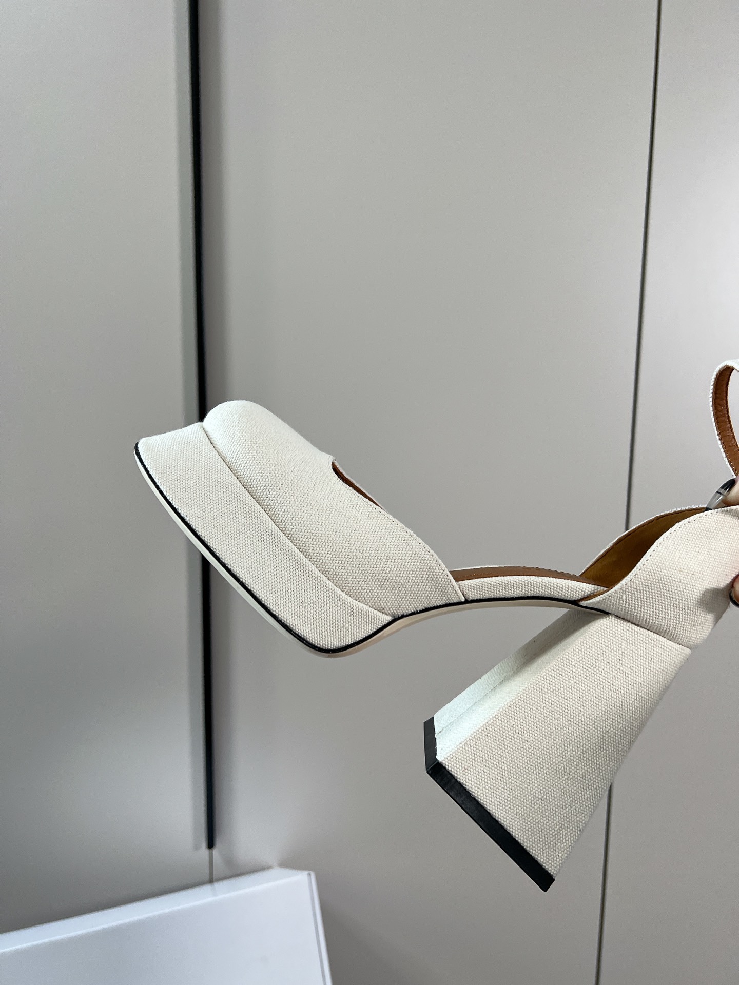 𝐒𝐇𝐔𝐒𝐇𝐔𝐓𝐎𝐍𝐆｜𝟐𝟎𝟐𝟑/𝐒𝐒 𝐧𝐞𝐰 Exclusive niche SHUSHU/TONG 23/thick bottom Mary Jane