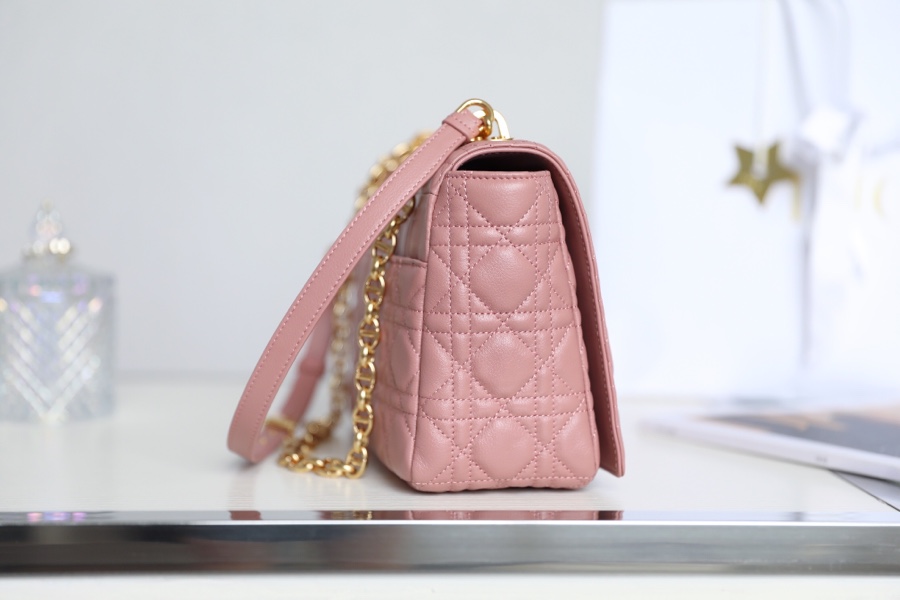 DlOR CARO】Pink Soft cow leather rattan check DR-091