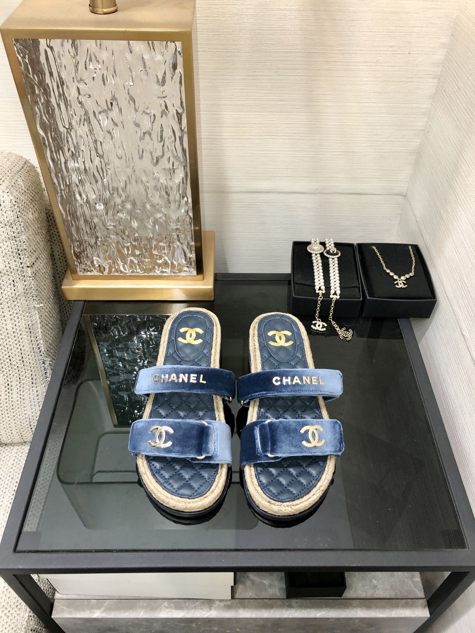 CHANEL 2023 spring and summer latest woven velcro slippers Italy imported multi-layer leather outsole