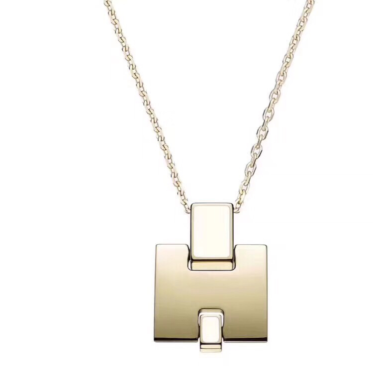 Hermes necklace