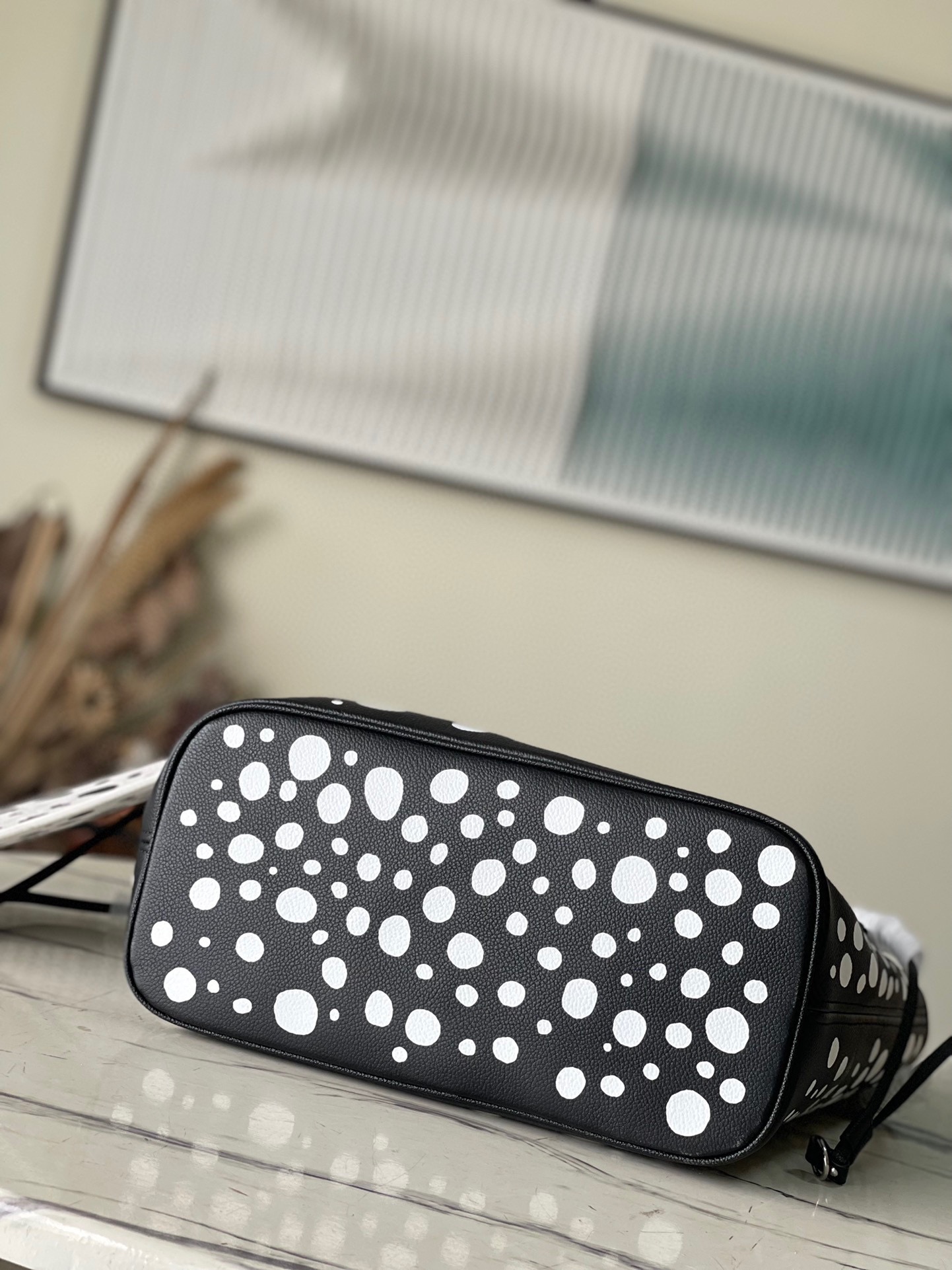 𝐋𝐎𝐔𝐈𝐒 𝐕𝐔𝐈𝐓𝐓𝐎𝐍      M46390