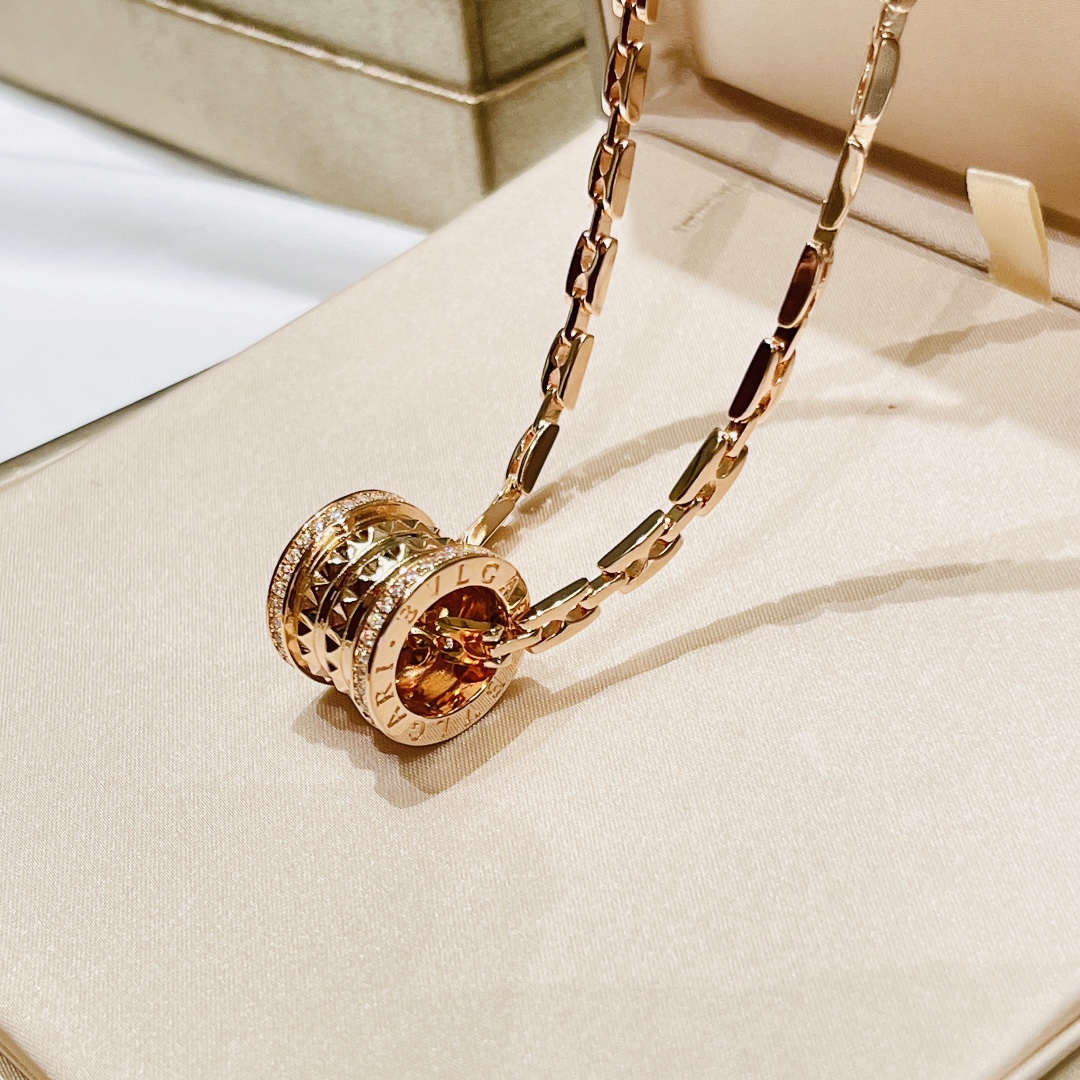 BVLGARI necklace