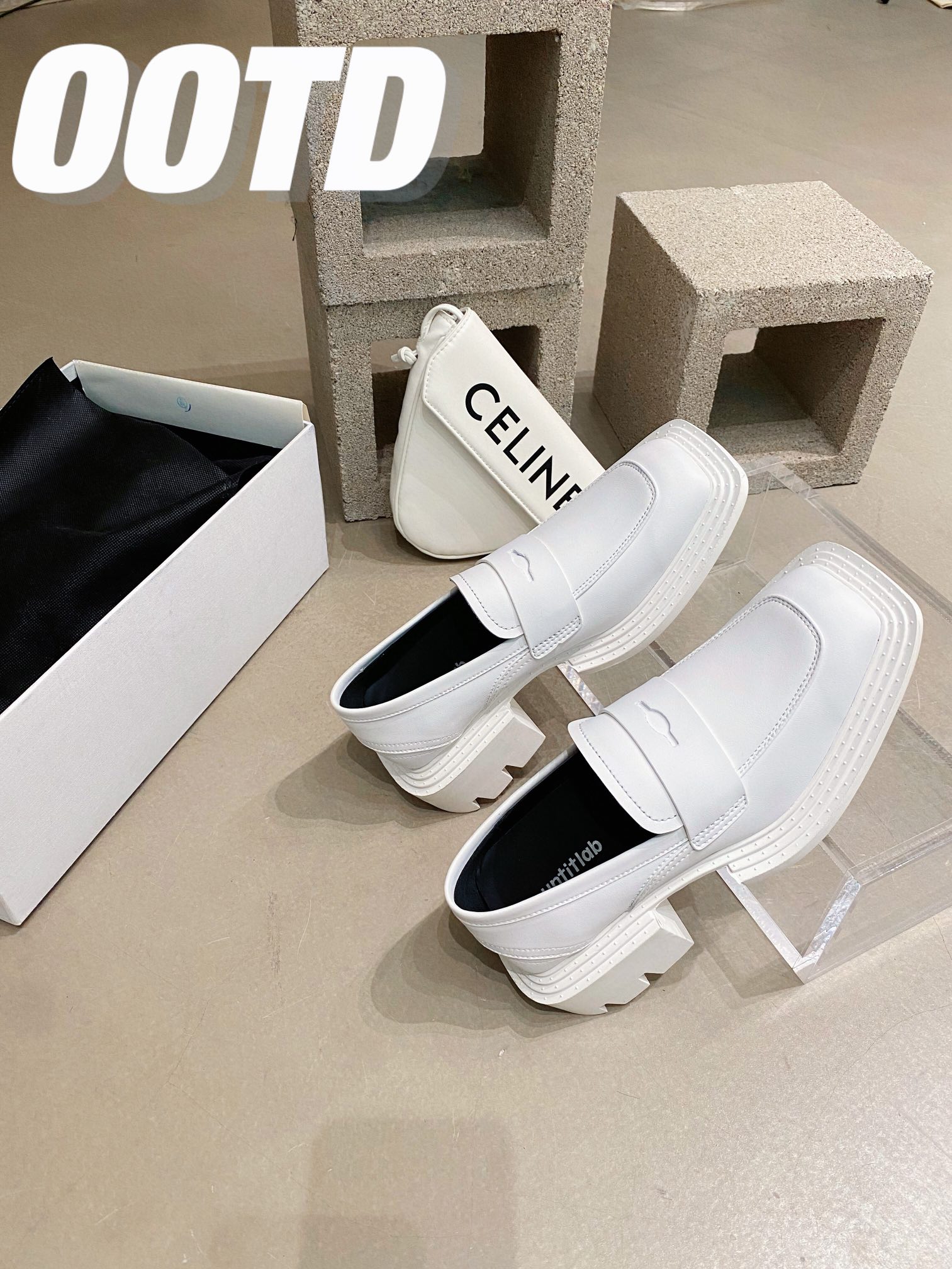 Untitlab 𝟐𝟎𝟐𝟏/𝐒𝐒 𝐧𝐞𝐰 Niche Louboutins Customized cowhide upper Sheepskin lining