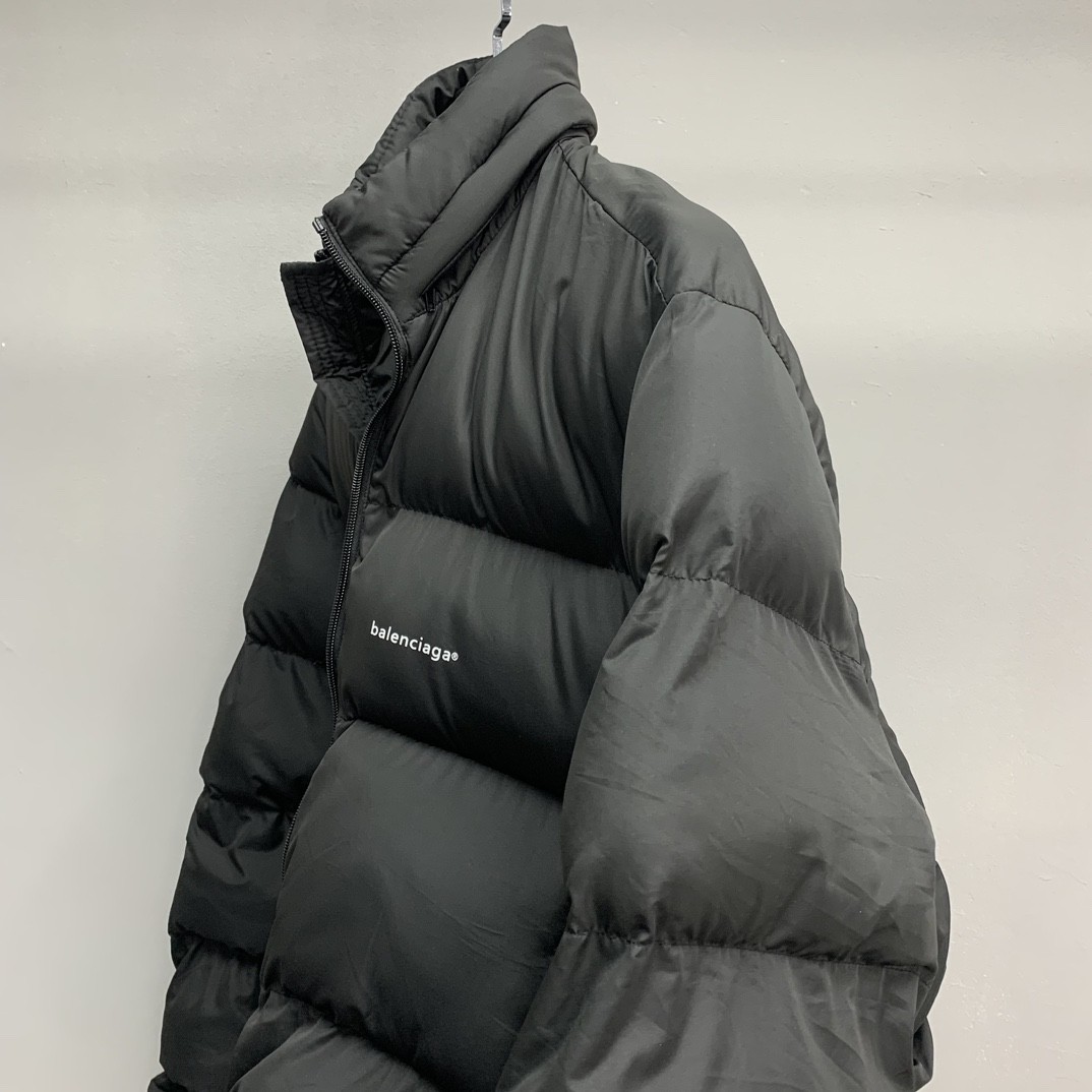 Balenciaga small letter down jacket