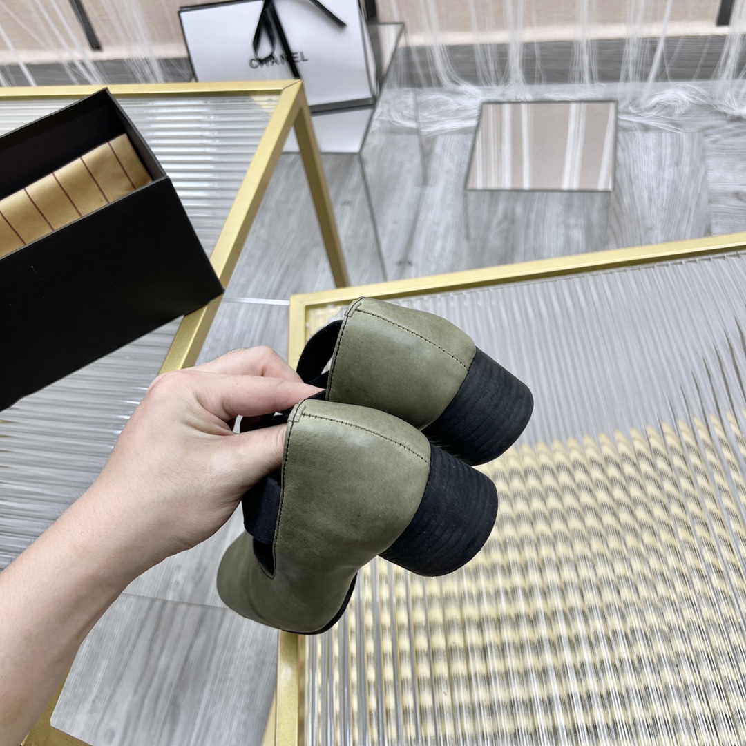 𝐔𝐌𝐀 𝐖𝐀𝐍𝐆｜𝟐𝟎𝟐𝟑/𝐒𝐒 𝐧𝐞𝐰  UMA WANG classic models retro do old ballet shoes