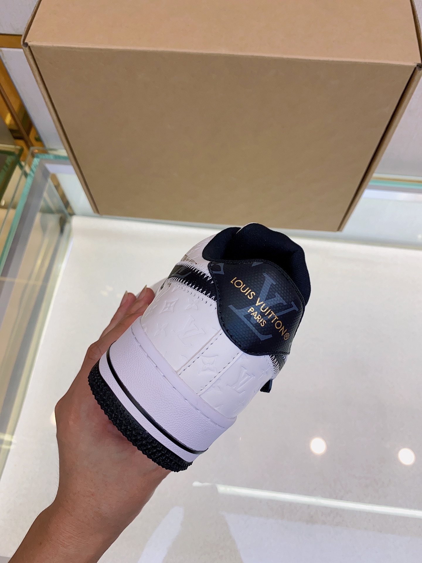 Louis Vuitton Nike joint 🆕Men's Abbesses sneakers