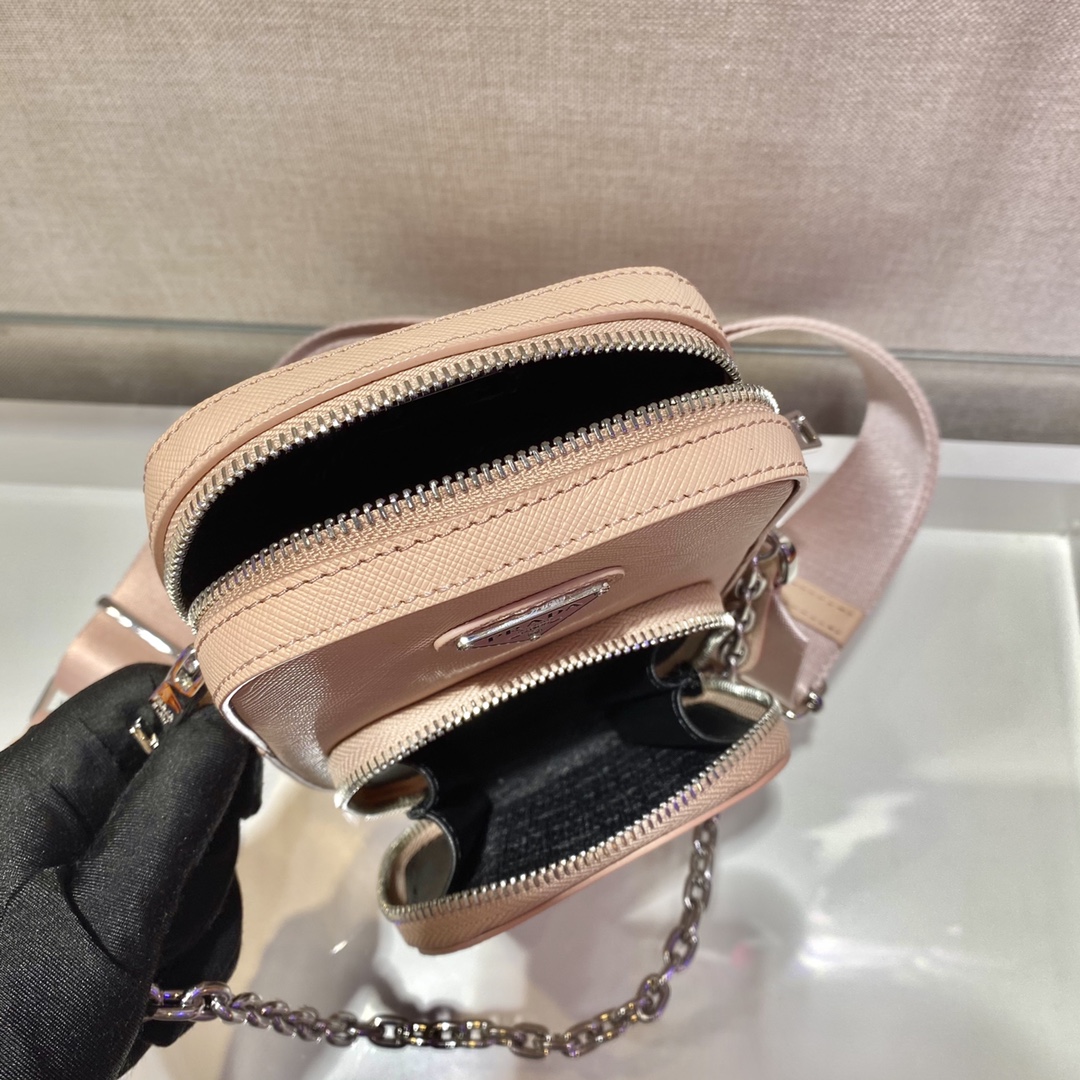 𝐏𝐑𝐀𝐃𝐀 1BH183 Mini handbag