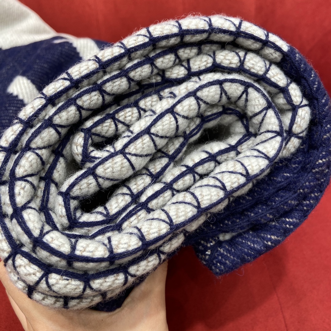 𝐇𝐞𝐫𝐦𝐞𝐬 • 𝟐𝟑𝐍𝐞𝐰【Blue】(%90 merino wool + 10% cashmere)