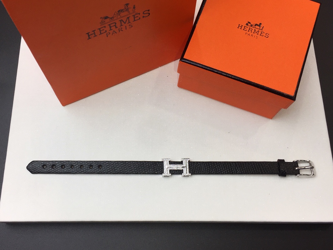 Hermes bracelet