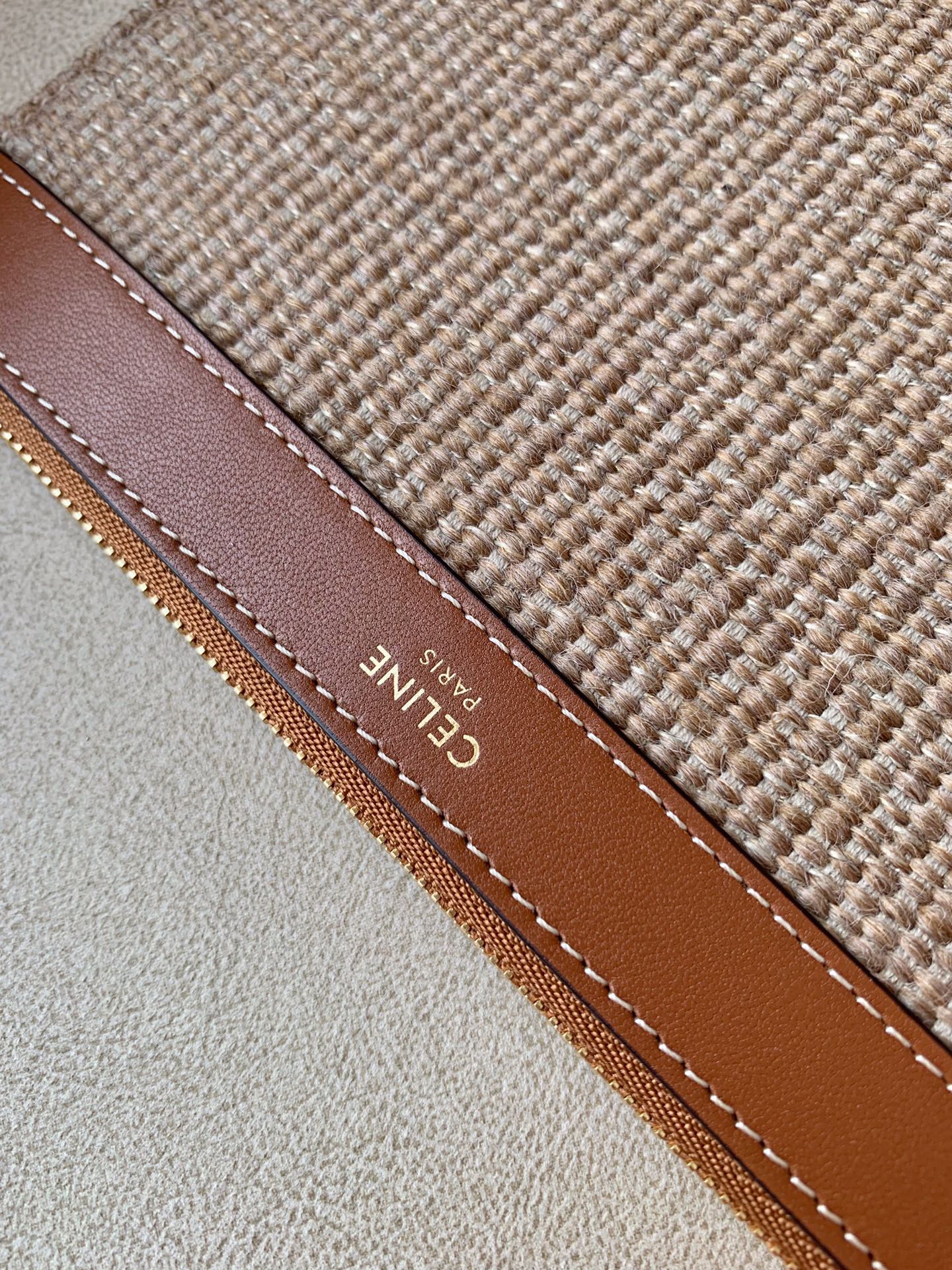 𝐂𝐞𝐥𝐢𝐧𝐞 BUCKET 16 bag in jacquard and calfskin