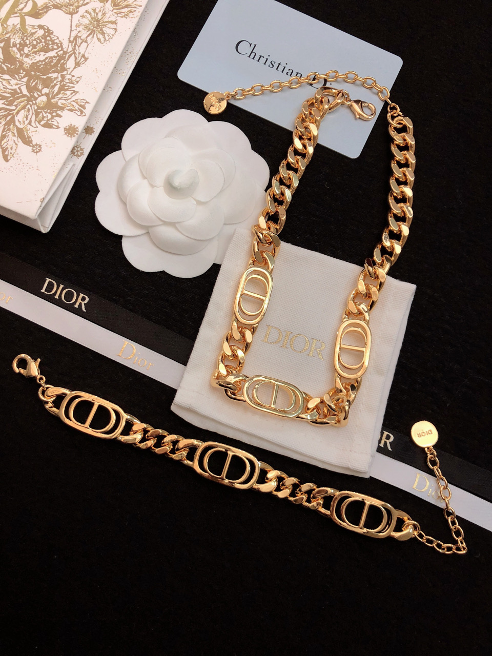 Dior necklace