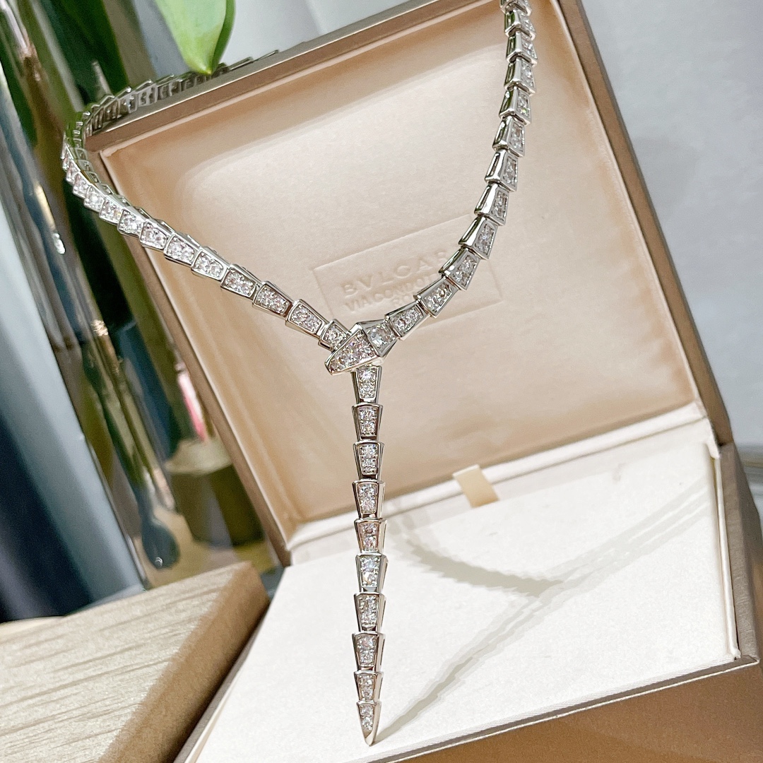 BVLGARI necklace