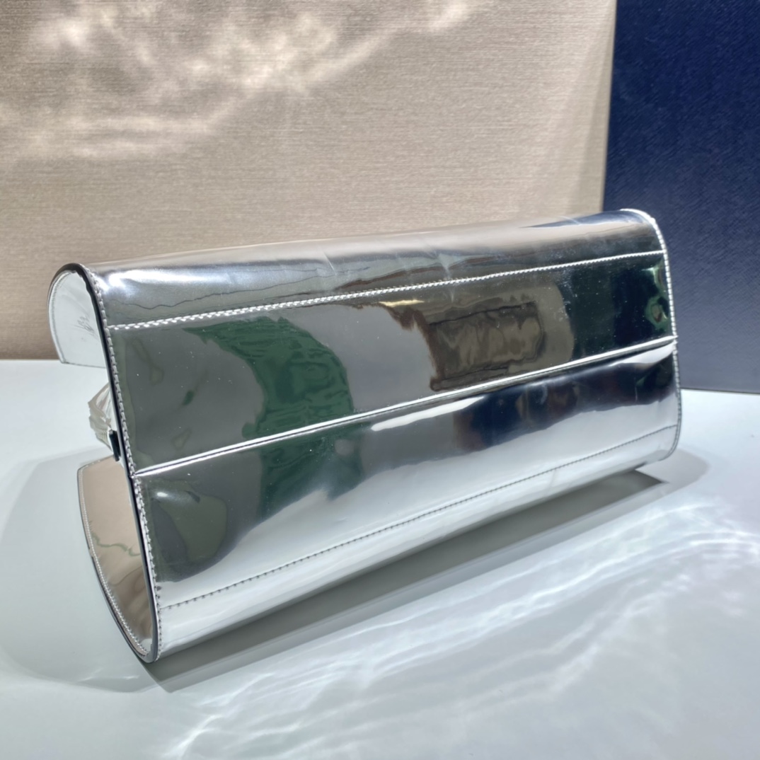 𝐏𝐑𝐀𝐃𝐀 New 1BA328