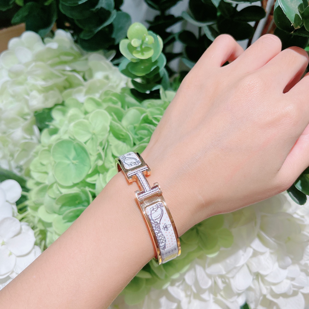 Hermes bracelet