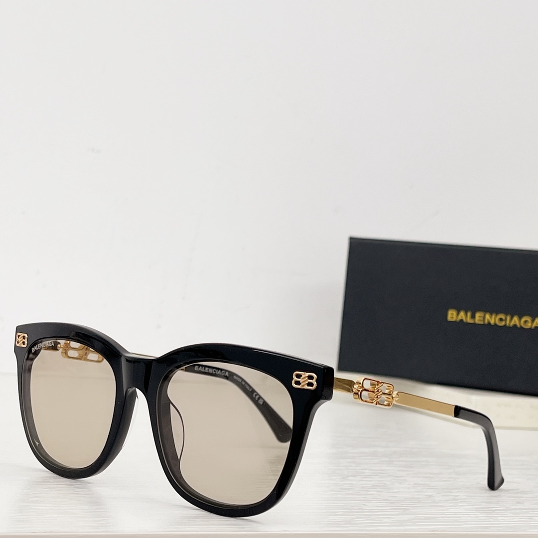 BALENCIAGE MODEL: BB0288S