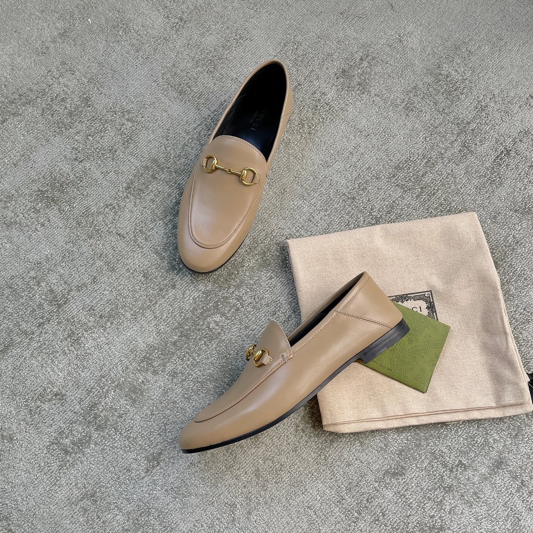 Gucci Super classic leather style mixed sheepskin leather leather sole horsebit buckle single shoes skin tone