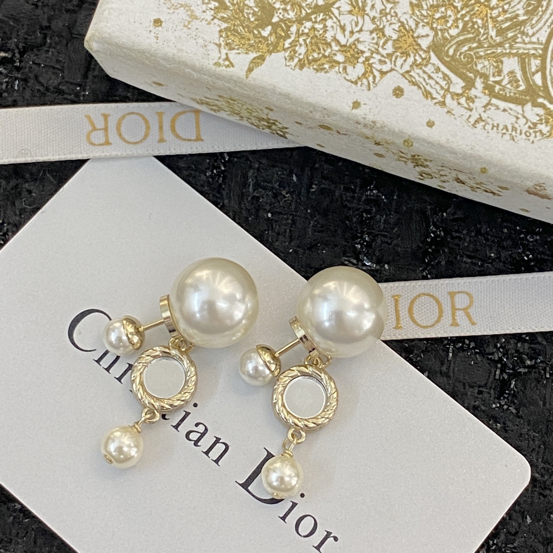 Dior stud earrings