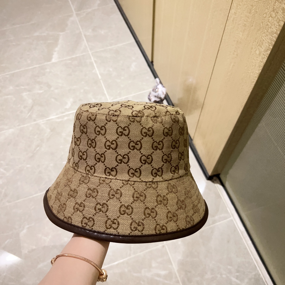 GUCCI bucket hat