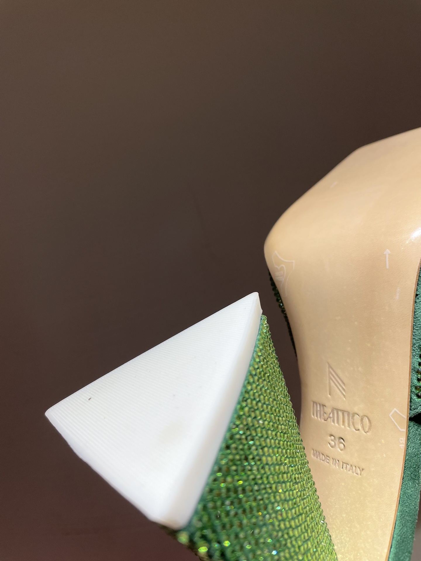 TheAttico | 𝟐𝟎𝟐𝟐𝟐/𝐒𝐒 𝐧𝐞𝐰 Spring/Summer 2021 collection The Attico personality triangle heel high heel sandals