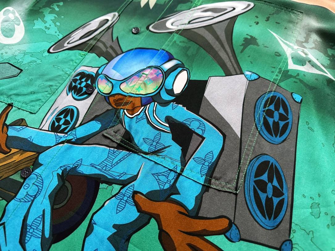 Louis Vuitton… Alien Long Sleeve Shirt