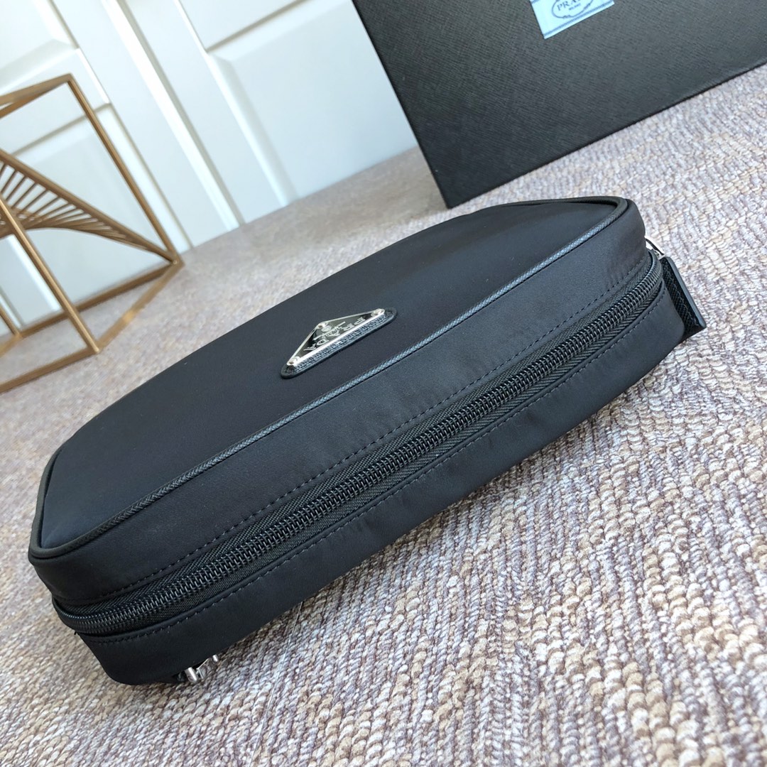 𝐏𝐑𝐀𝐃𝐀 2NE007 Triangle