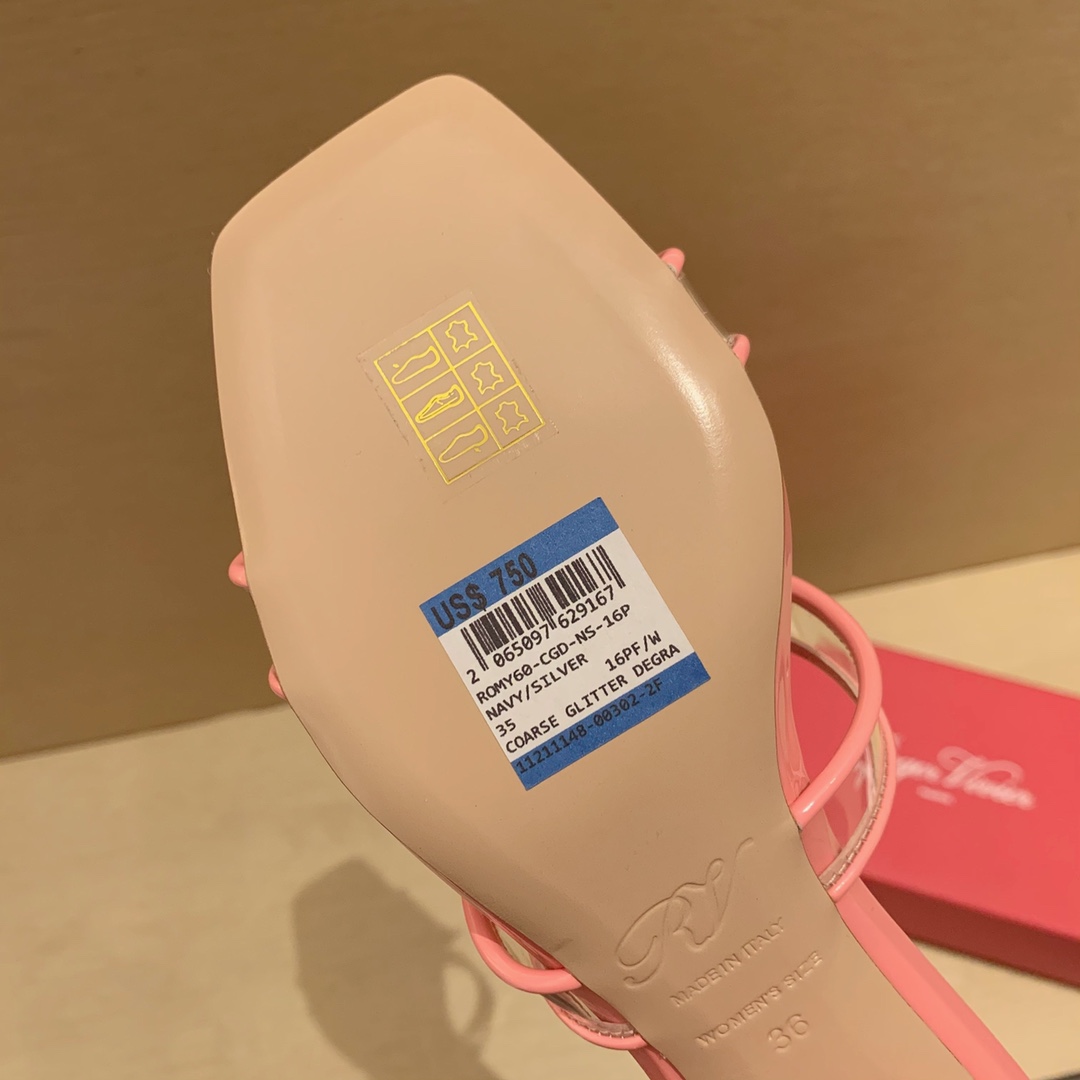 Roger vivier | 𝟐𝟎𝟐𝟏/𝐒𝐒 𝐧𝐞𝐰 2021 Summer Slippers Bikiviv' Metal Buckle PVC Mule Shoes