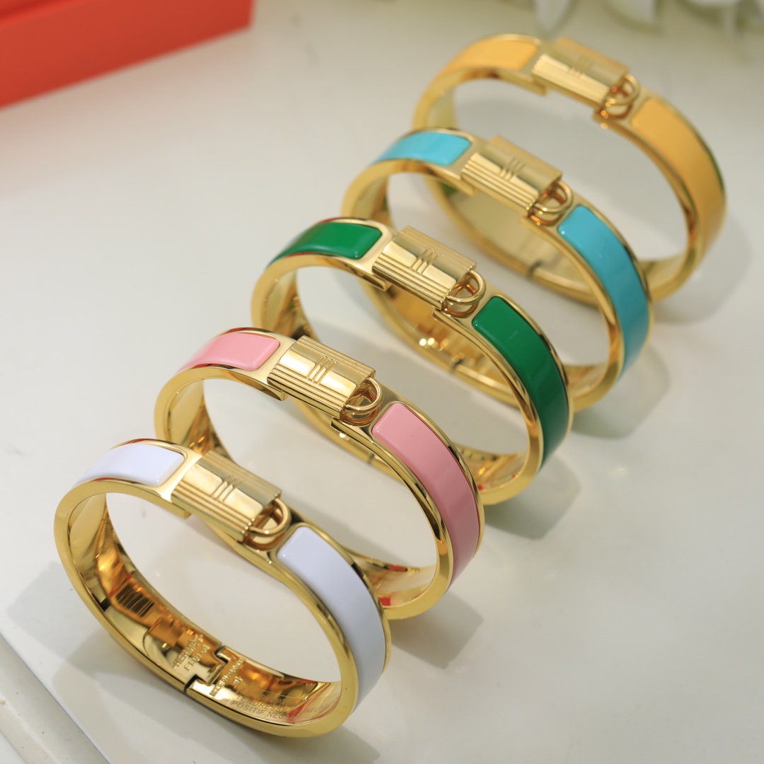 Hermes bracelet