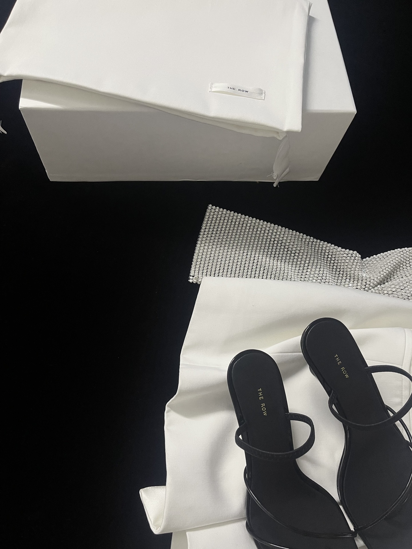 𝐓𝐡𝐞 𝐫𝐨𝐰 ｜𝟐𝟎𝟐𝟑/𝐒𝐒 𝐧𝐞𝐰 Minimalist sandals