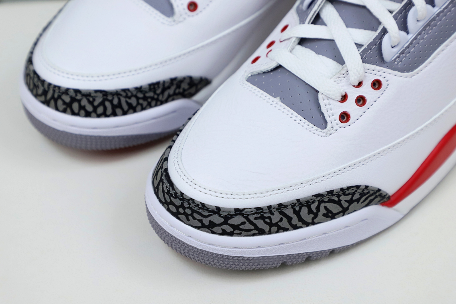 AIR JORDAN 3RETRO FIRERED （DN3707-160)