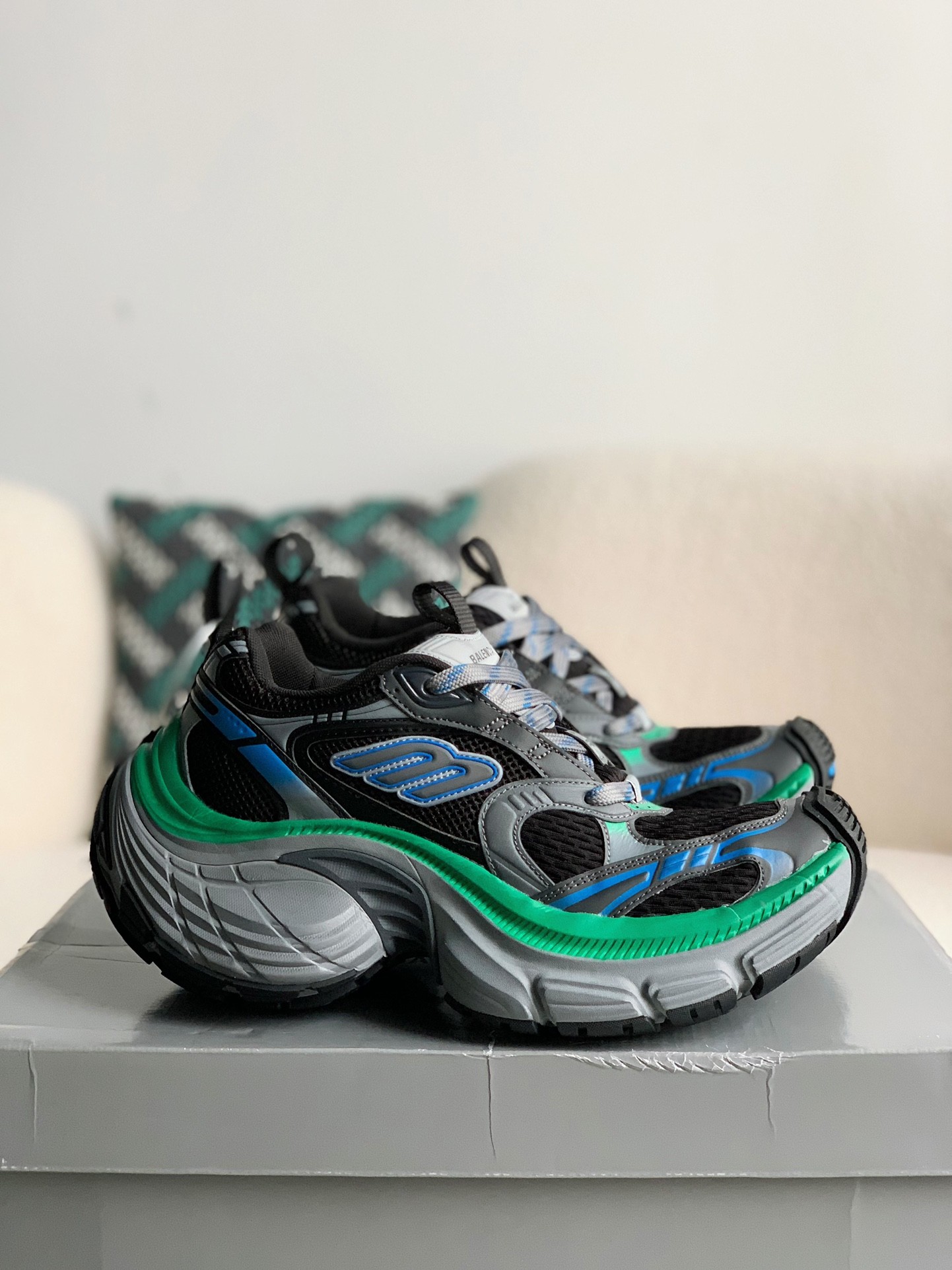Balenciaga Runner Sneaker