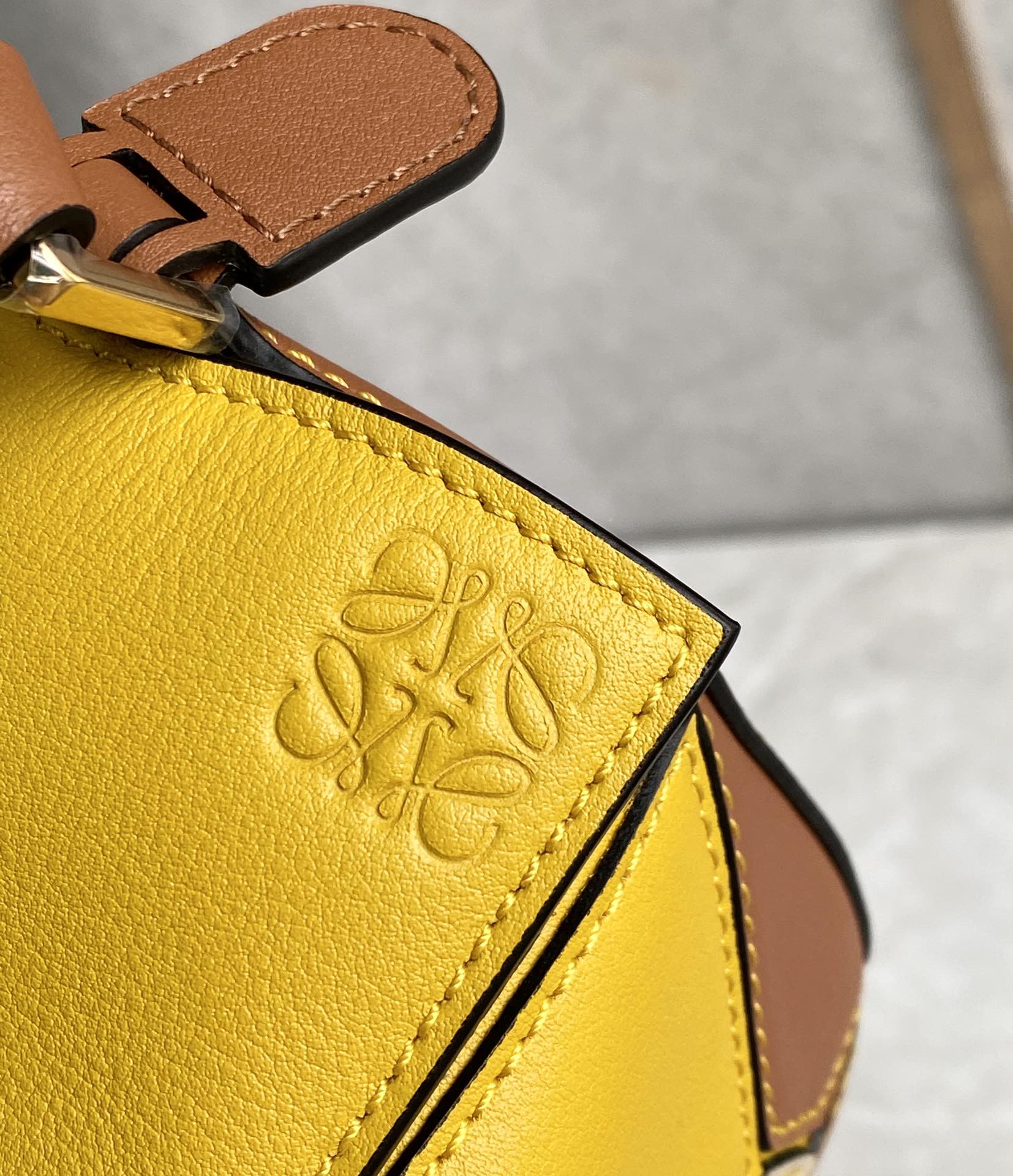 LOEWE super mini Puzzle bag