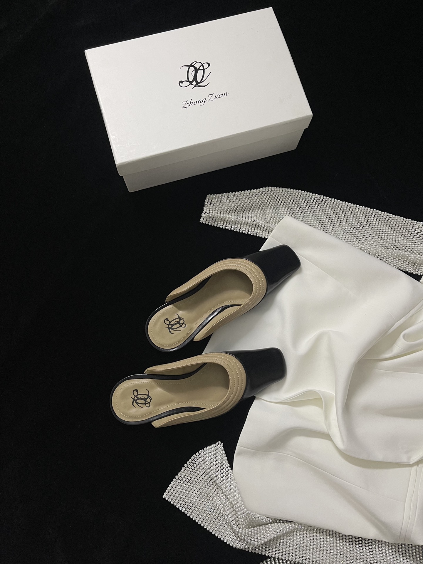 𝐳𝐡𝐨𝐧𝐠 𝐳𝐢 𝐱𝐢𝐧｜𝟐𝟎𝟐𝟑/𝐒𝐒 𝐧𝐞𝐰 Slippers