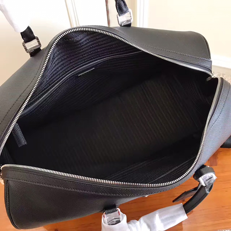 𝐏𝐑𝐀𝐃𝐀 New travel bag