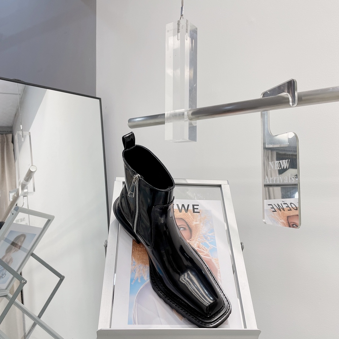 Untitlab 𝟐𝟎𝟐𝟏/𝐒𝐒 𝐧𝐞𝐰 Exclusive and correct version of Untitlab 2021/aw fall/winter fashionable boots