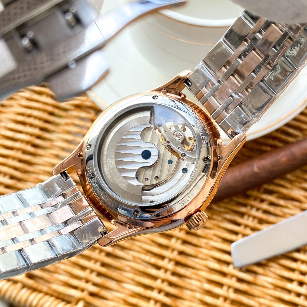 Jaeger-LeCoultre Fine Men's Watches