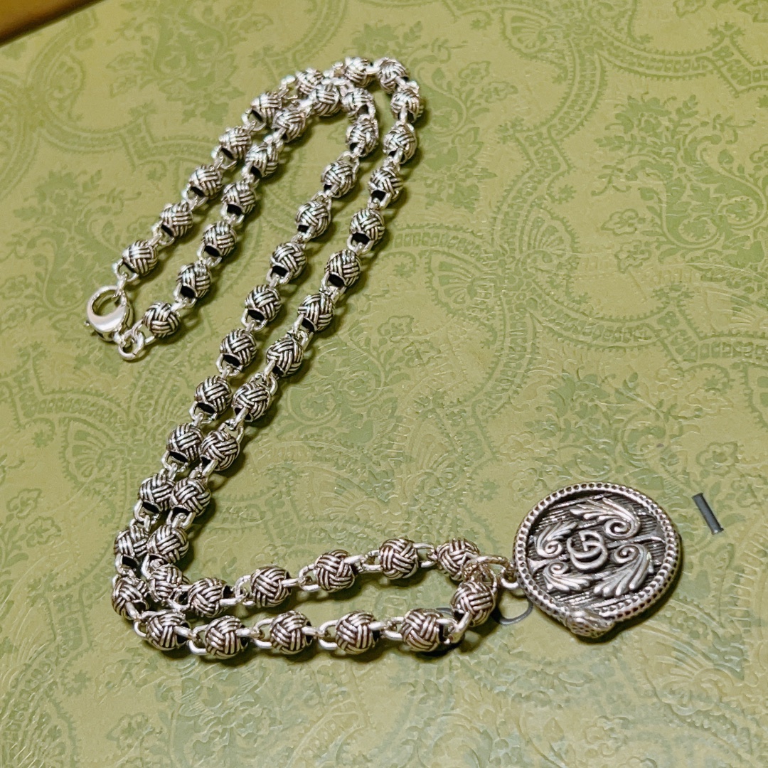 𝐆𝐮𝐜𝐜𝐢 necklace